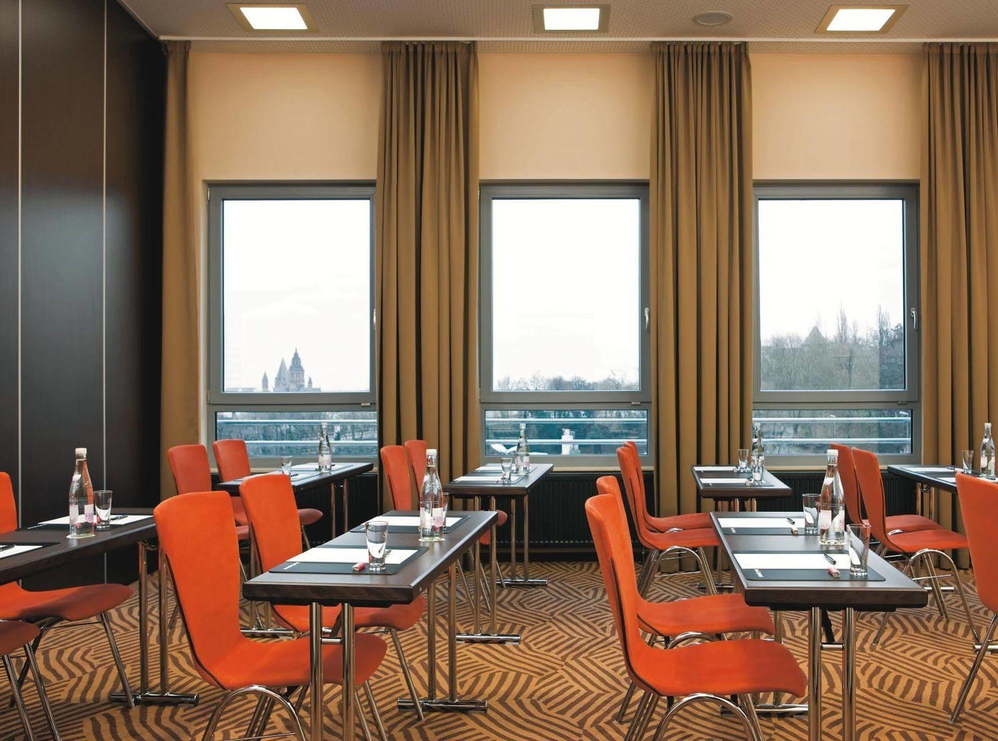Hotel Intercityhotel 4*